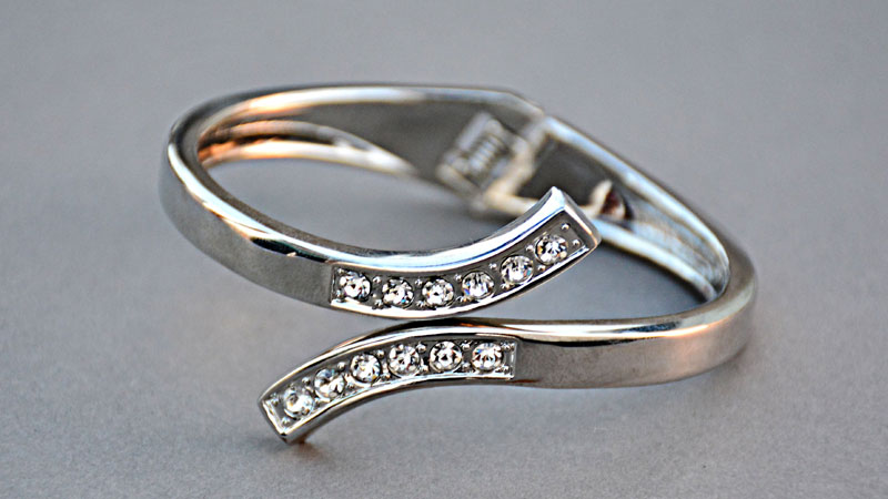 Silver-plated jewelry bracelet