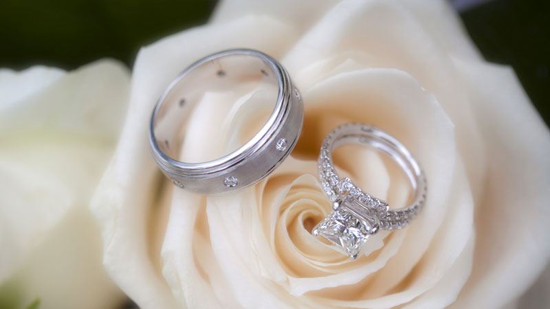 A platinum diamond ring wedding set such as you might find on sale at many popular jewelers' shop locations