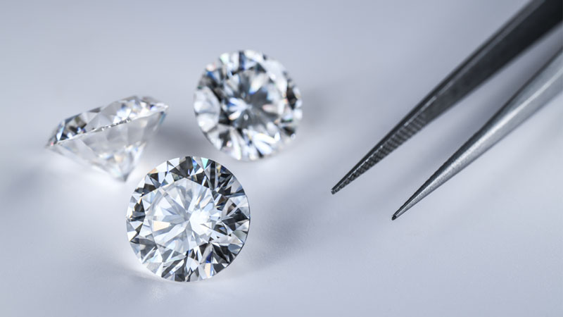 Loose round diamonds are available at Blue Nile, James Allen, and other online jewelers.