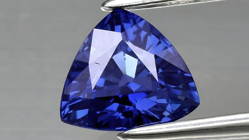 A cornflower blue sapphire from Kashmir.