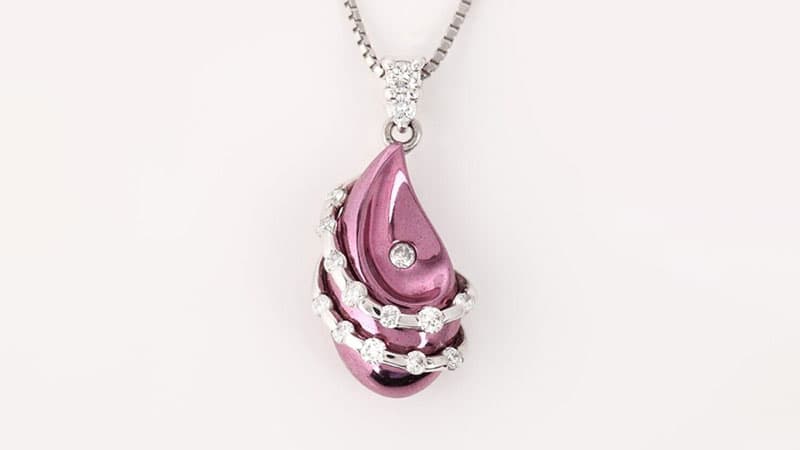 Purple gold jewellery necklace